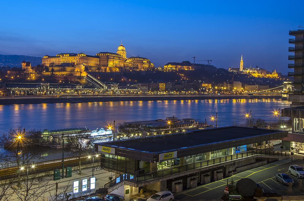 Danube Pest-Side Apartment Budapeste Exterior foto